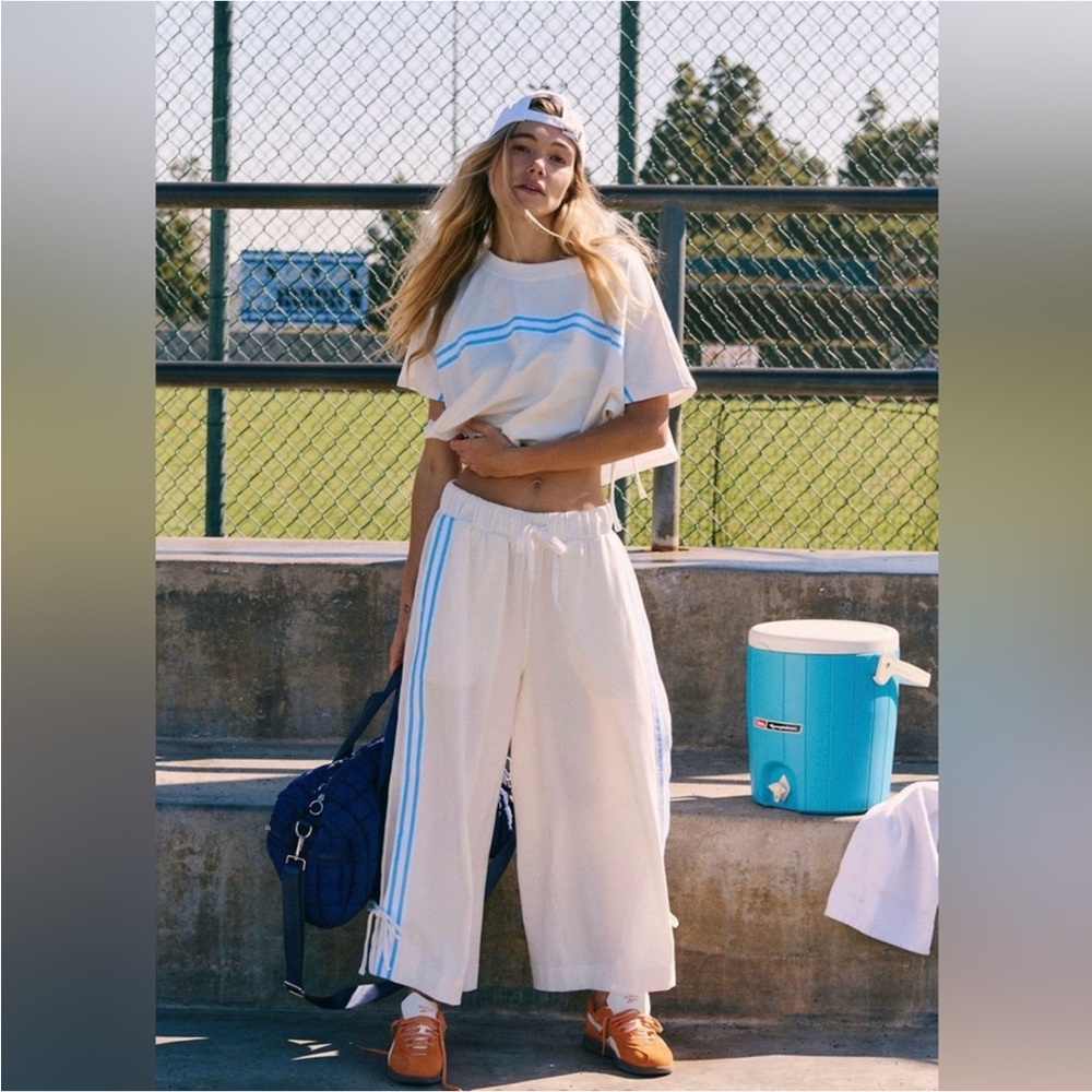 NWT FP Movement Time's Up
Set -S